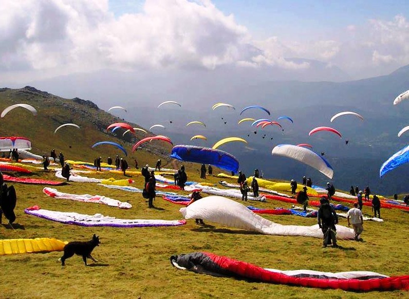Image result for Bir, Himachal Pradesh paragliding in india