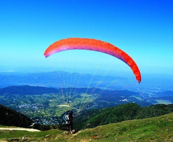 Paragliding and Bir View from Billing with paraglider