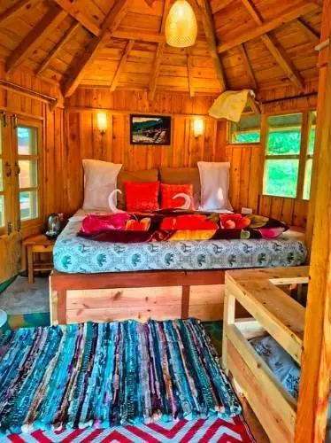 Bedroom of Machaan House Cottage